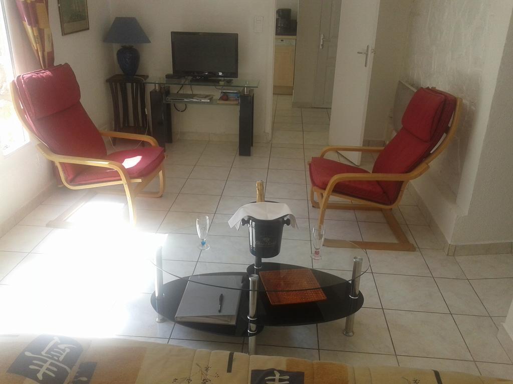 Un Coin De Campagne En Ville Le Cannet Kültér fotó